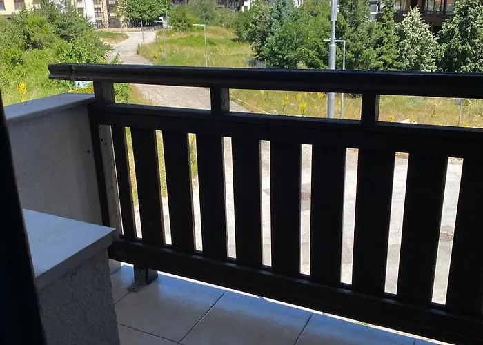 Hill Top Studio Apartments